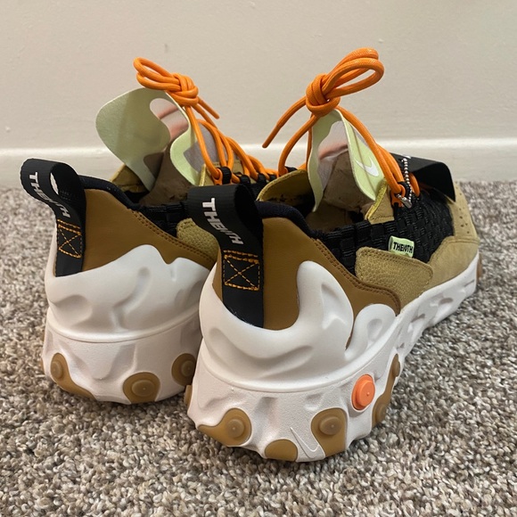 Nike React “THE10TH” - Picture 3 of 5